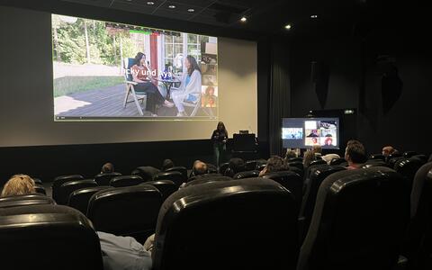 Studierende des MA Film pitchen im ifs-Kino