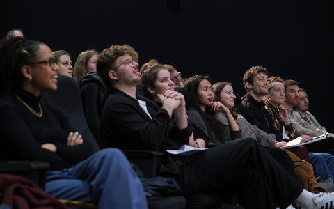 Publikum im ifs-Kino