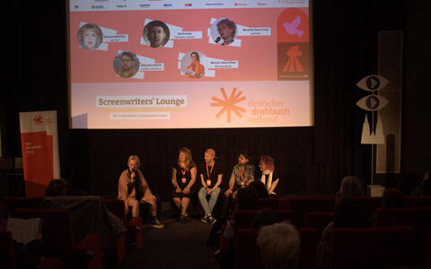 »Queer Representation in Story Development« mit den ifs-Alumni Beverly Stura-Cura, Marcel-Jana Urban, Alejandro Mathé und Kai Kreuser gemeinsam mit Marlene Melchior