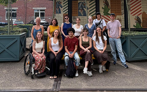 Gruppenfoto der Teilnehmer*innen der Summer School Screenwriting