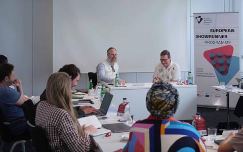 Head of Programme Jeppe Gjervig Gram und Showrunner Chris Chibnall