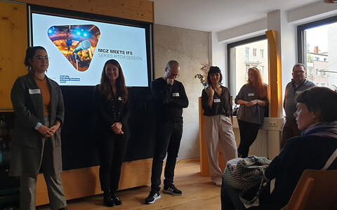 Alumni und Studierende pitchen ihre Projekte 