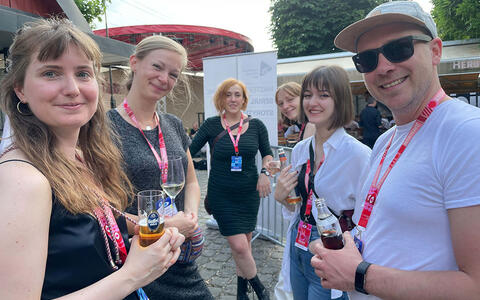 Get-together beim Abschluss des MA Serial Storytelling 2023