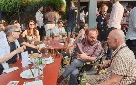 Get-together beim Abschluss des MA Serial Storytelling 2023