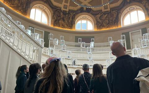 After the meet up, the group also visited the VR exhibition Theatrum Radix