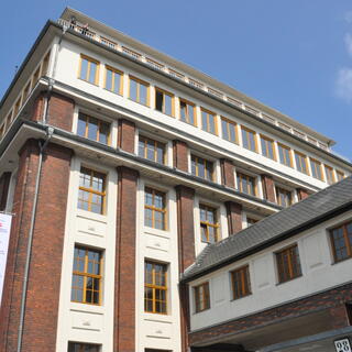 Über die ifs ifs-Gebäude von außen